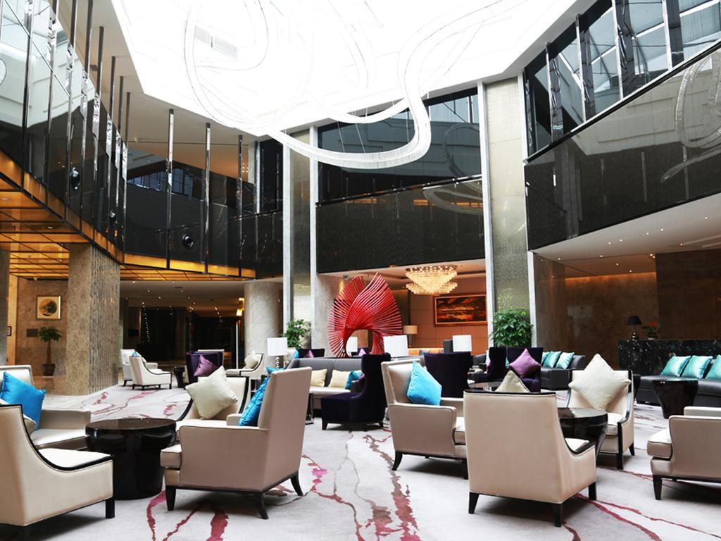 Ramada Plaza Liuzhou Liudong Hotell Eksteriør bilde