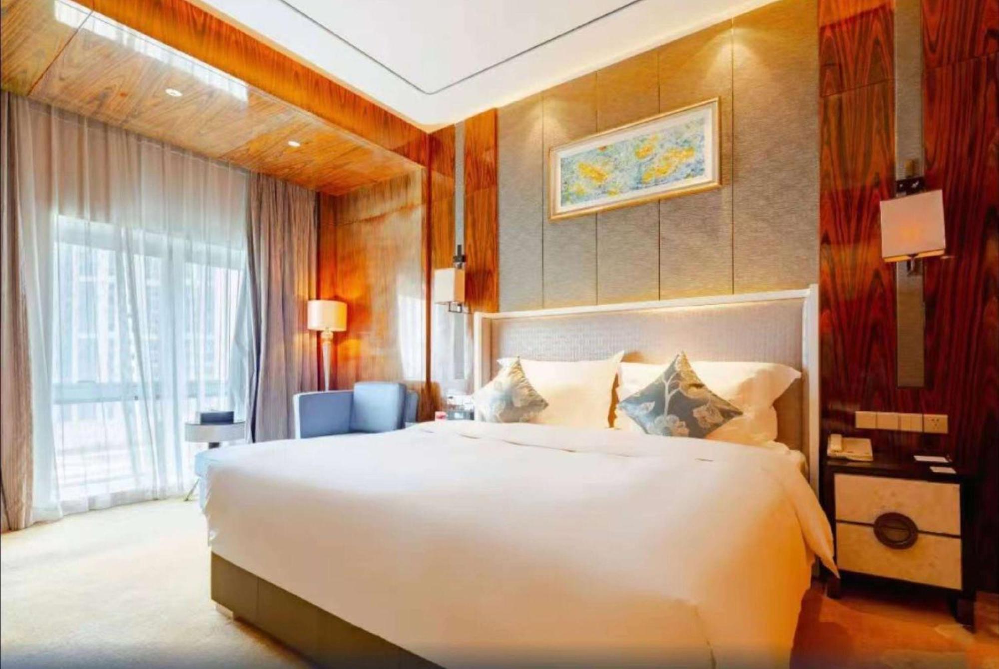 Ramada Plaza Liuzhou Liudong Hotell Eksteriør bilde